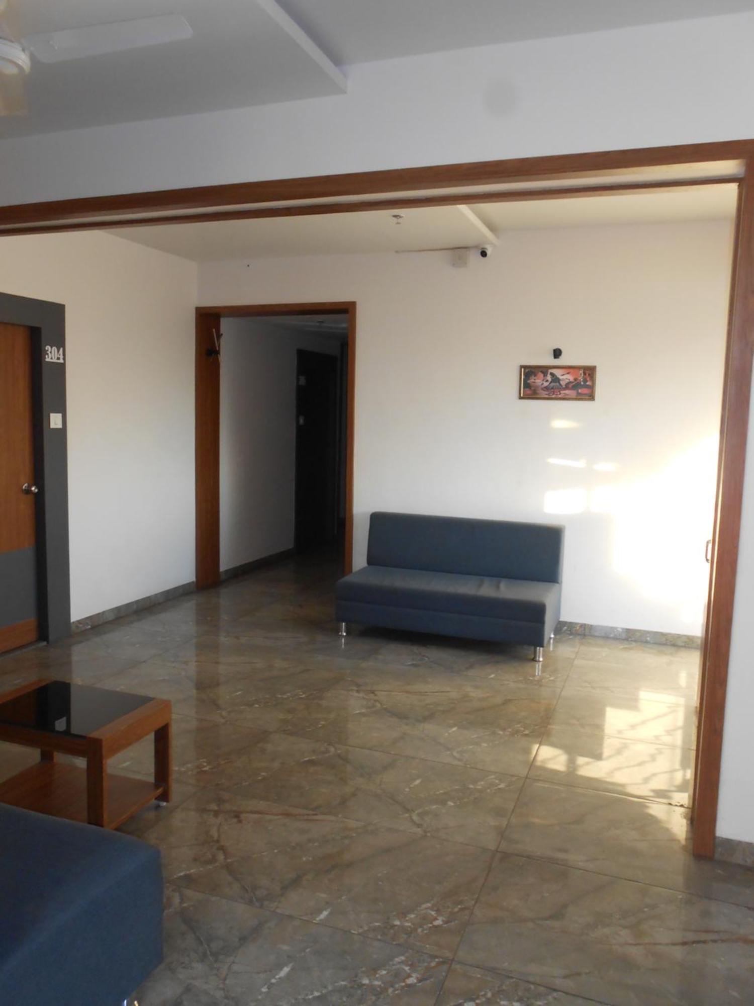 Hotel Crossview Palanpur Екстер'єр фото
