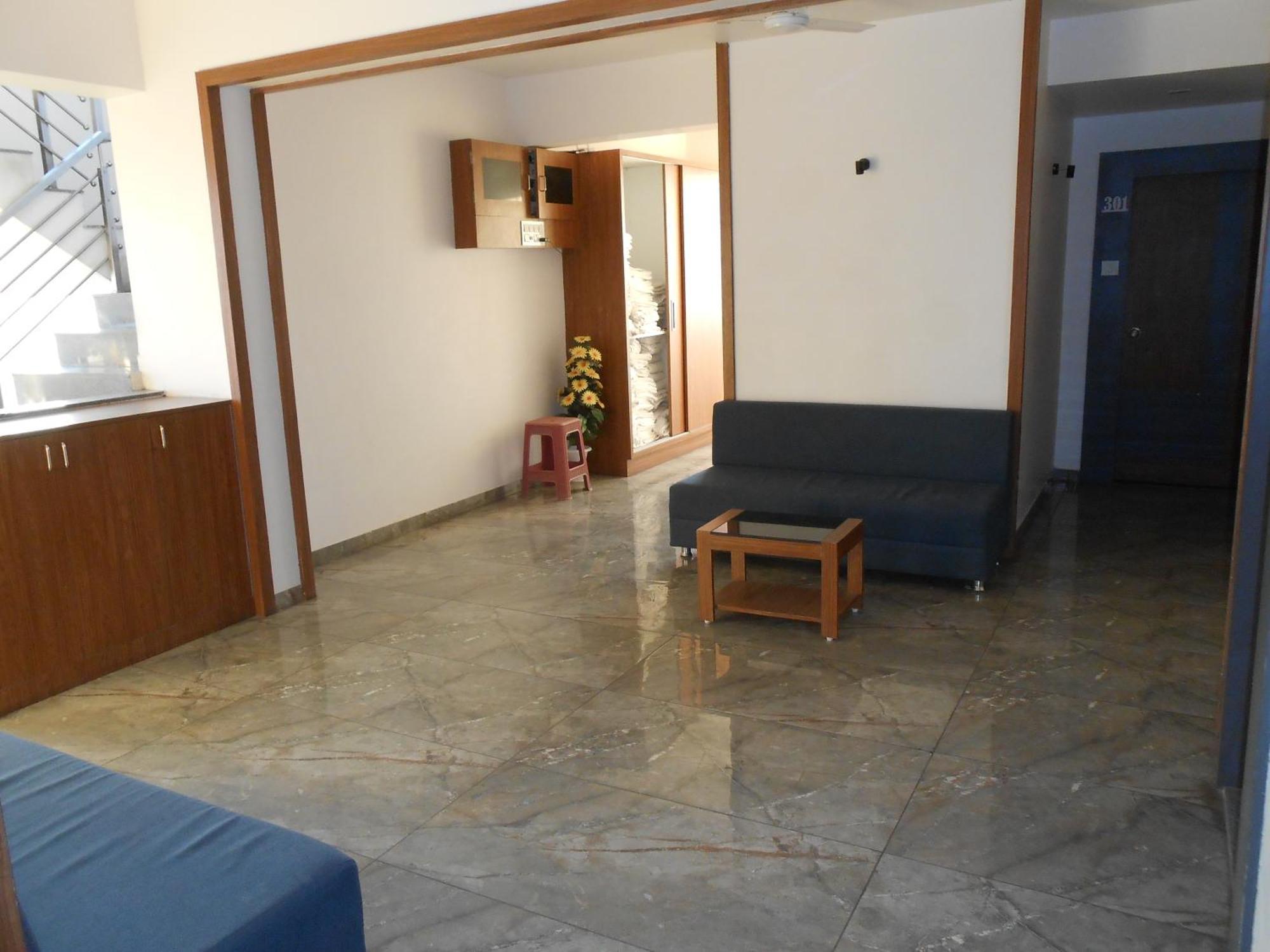 Hotel Crossview Palanpur Екстер'єр фото