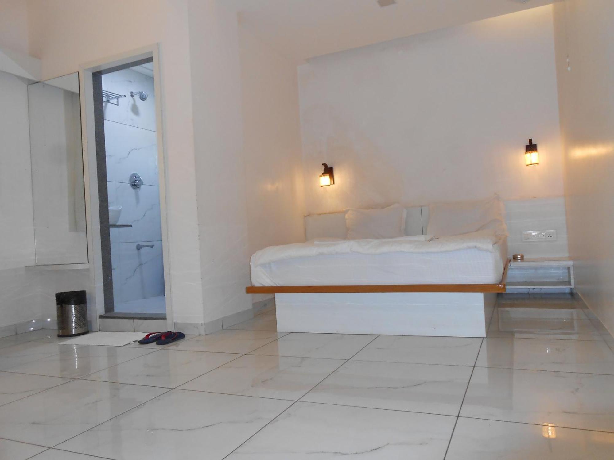 Hotel Crossview Palanpur Екстер'єр фото